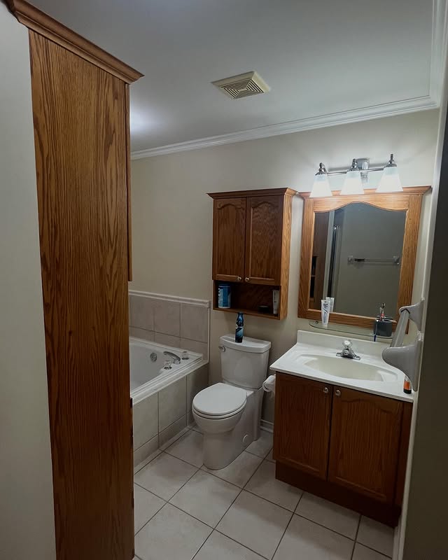 Bathroom Before Renovation 3