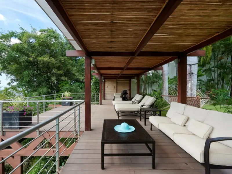 Villa Slide 3