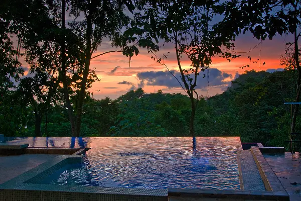 Villa Slide 4