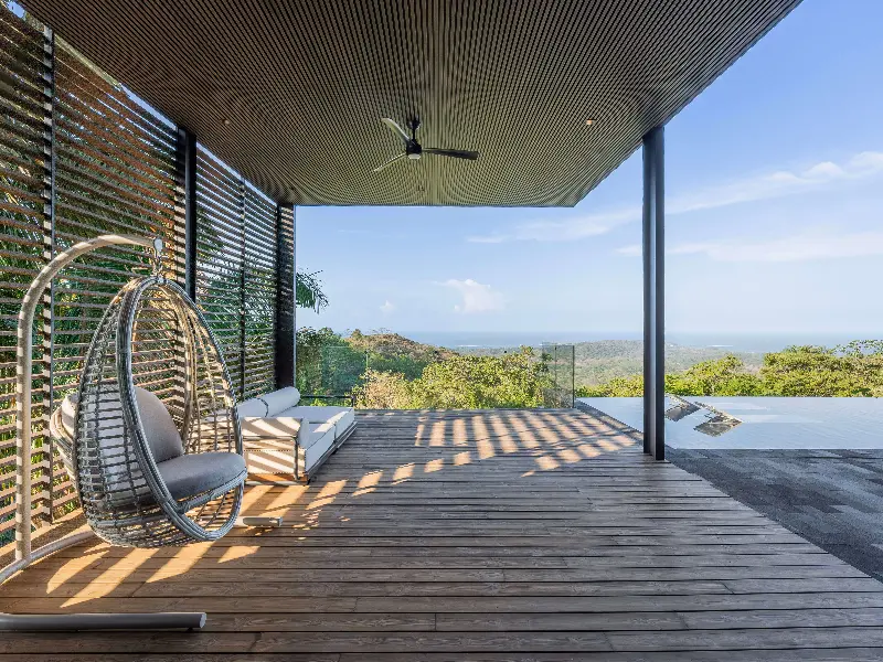 Villa Slide 3