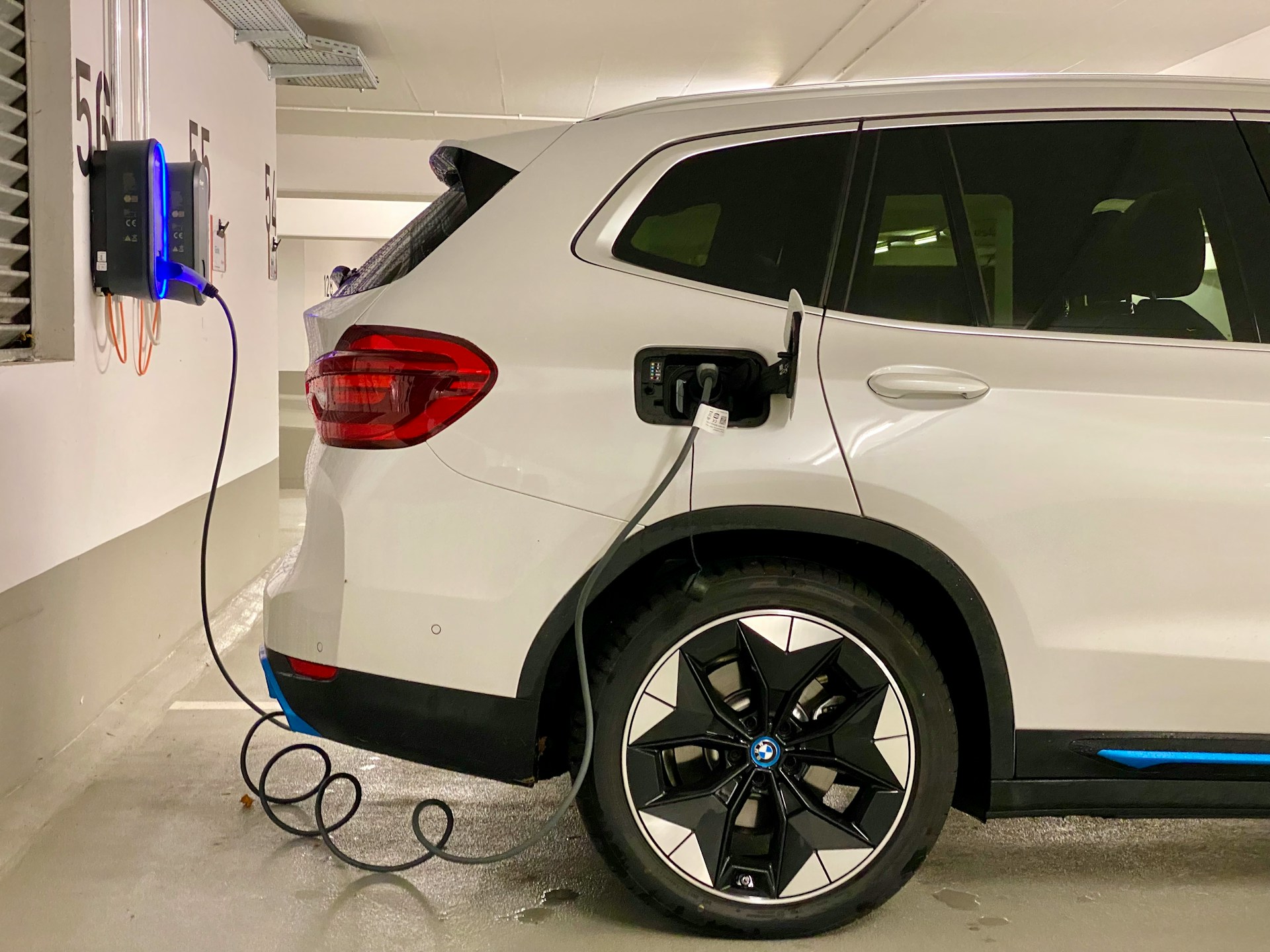 electric vehicle
