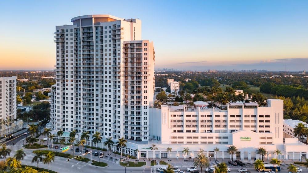 ¡Invierte en Circ Residences Lujo y Crecimiento en Florida!