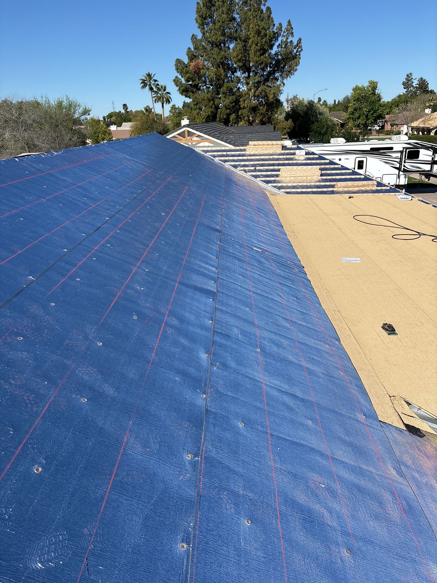Energy-efficient roof underlayment in Phoenix – a summer heat roofing solution for a cooler home Energy-efficient roof underlayment in Phoenix – a summer heat roofing solution for a cooler home