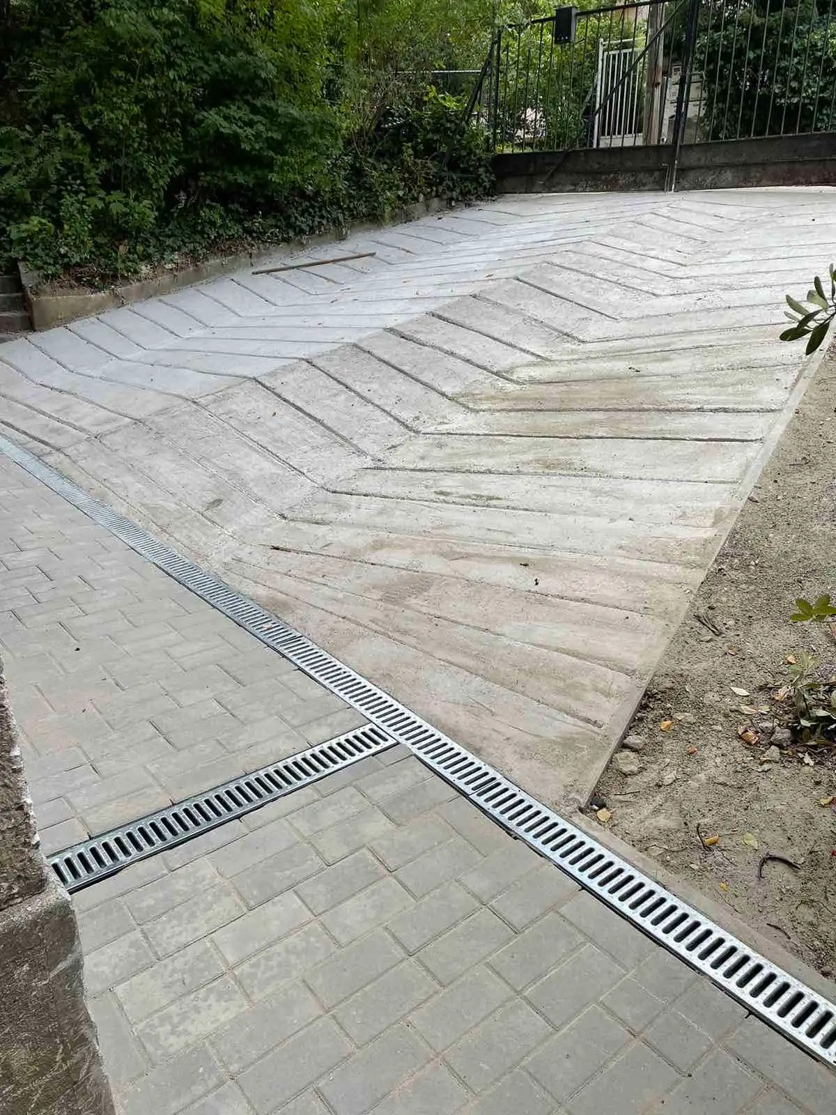 Kocsibeálló burkolat