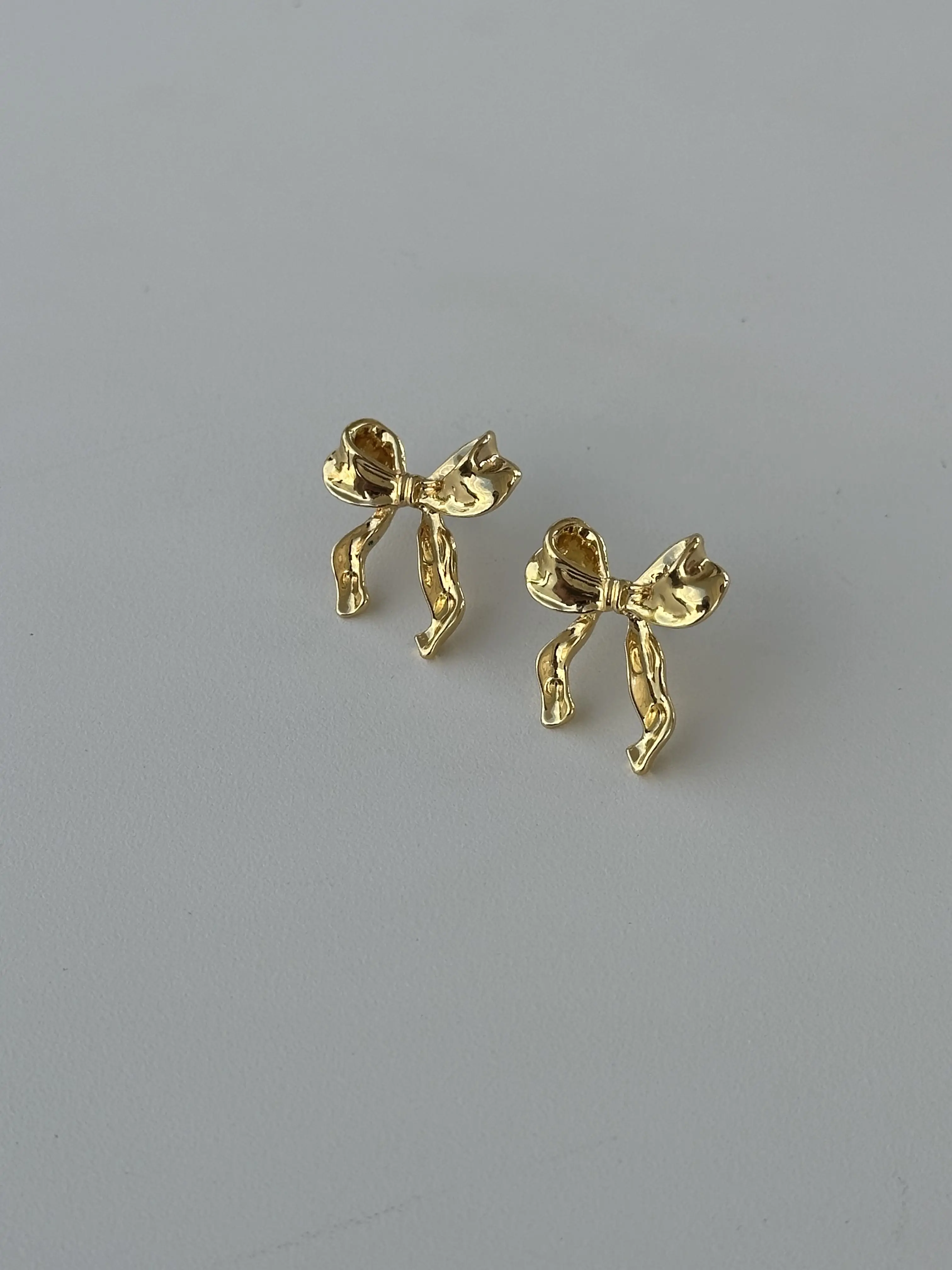 Bow Ear Rings