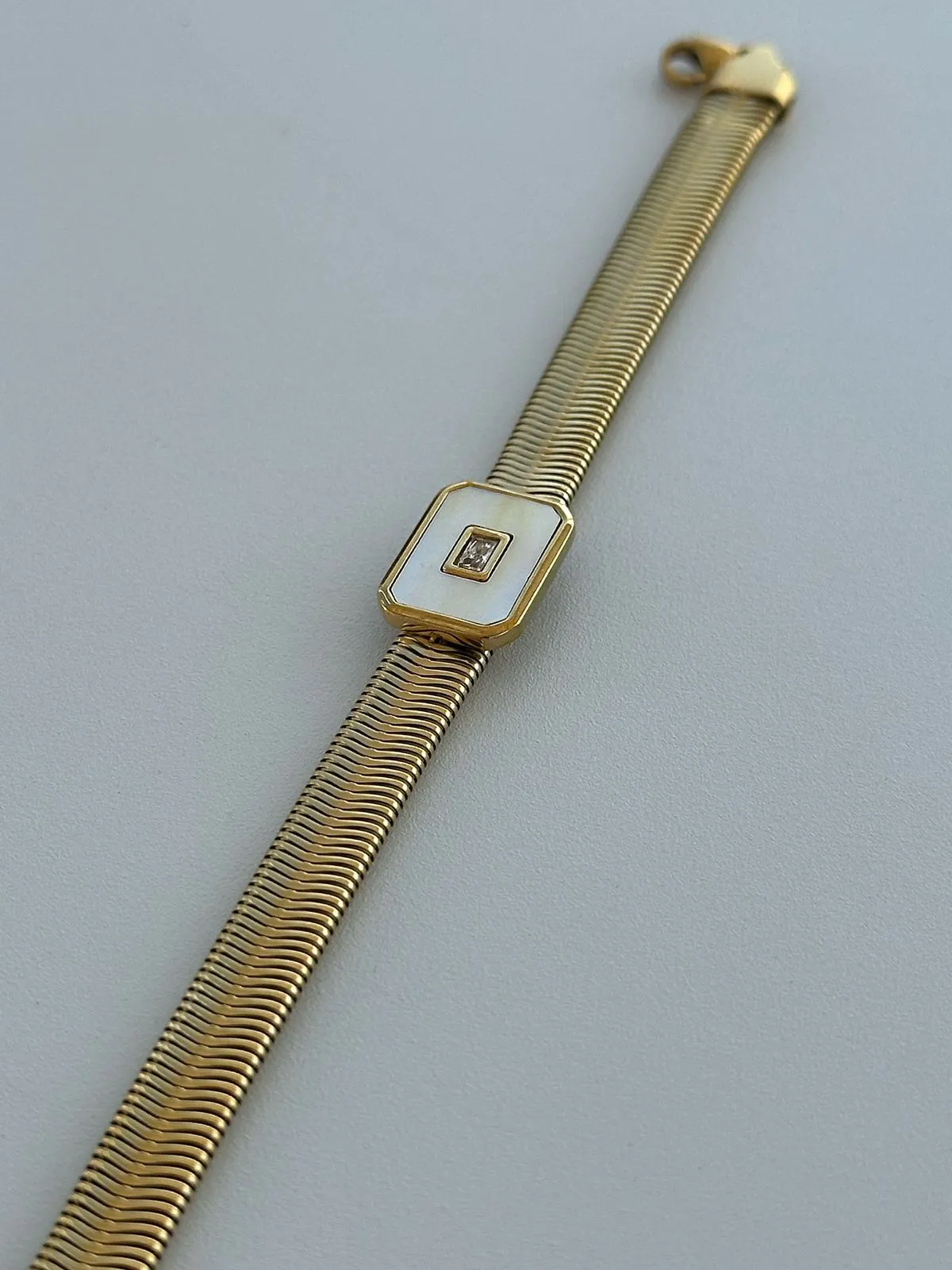 white serene bracelet