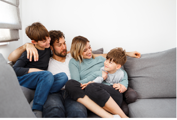 Family chat on couch Family chat on couch