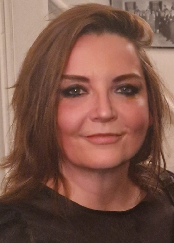 photo of ELISABETH JONES