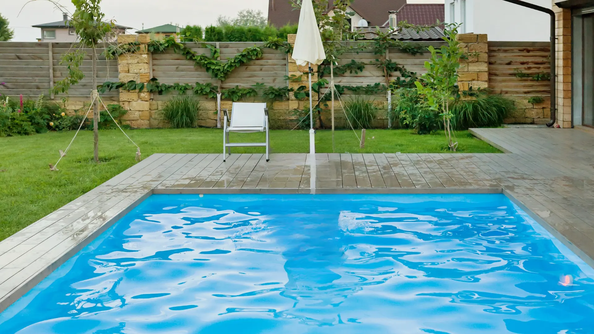 PLUNGE POOLS