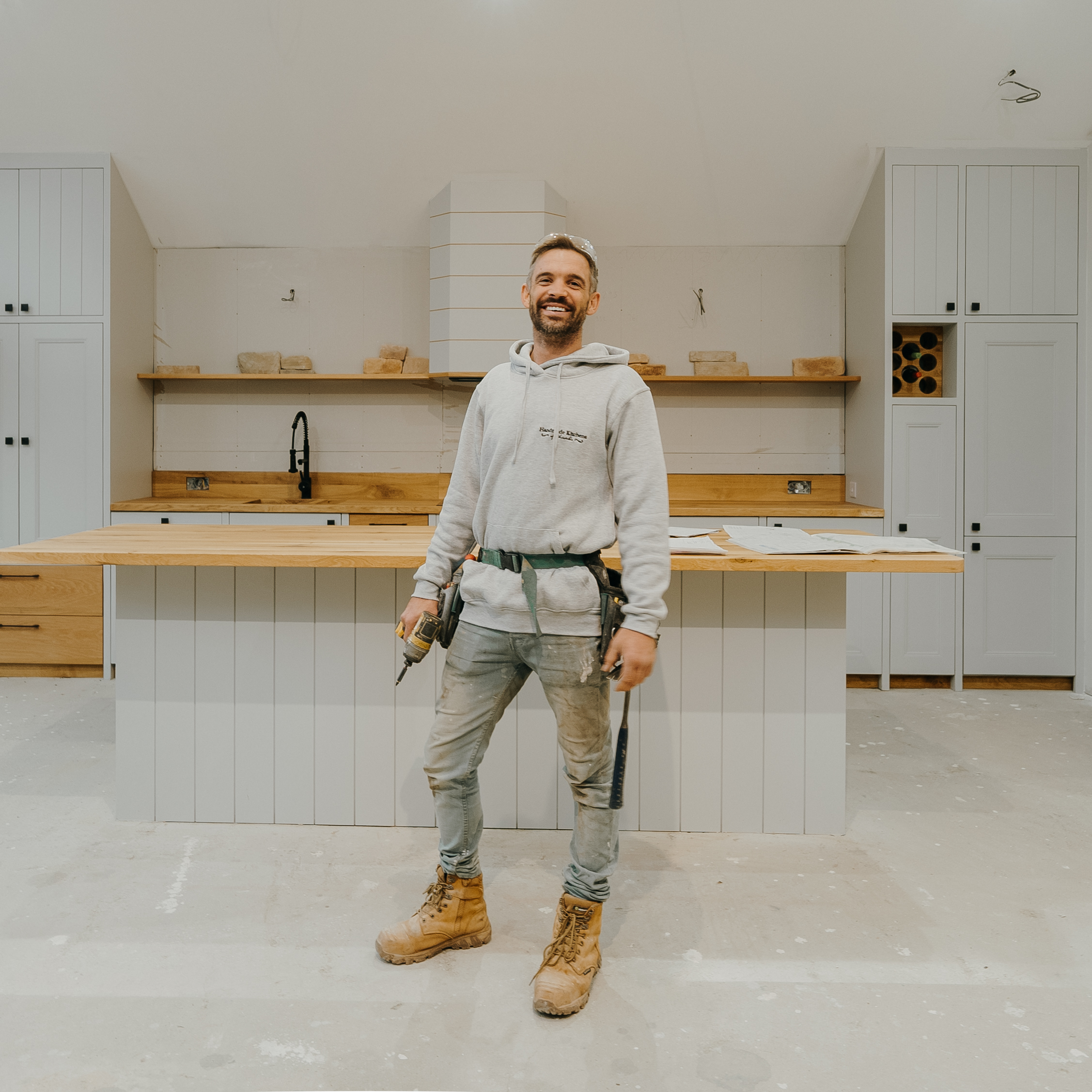 At Handmade Kitchens of Whitstable, we’re expert carpenters creating bespoke kitchens, custom furniture, and detailed woodwork for homes across Kent and London. We also offer full home renovations, house extensions, new builds, and kitchen and bathroom installations. Our skilled craftsmanship, attention to detail, and passion for quality set us apart. Whether you need a trusted carpenter or a full renovation team, we bring your vision to life.