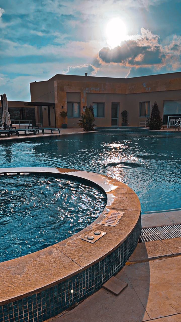 مسبح عائلي