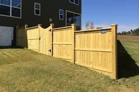 pic of a wooden fence pic of a wooden fence