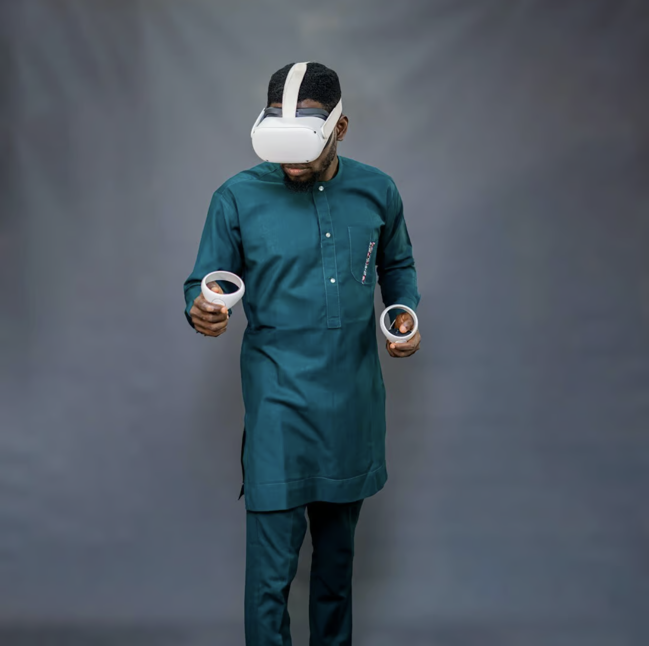 man-using-virtual-reality man-using-virtual-reality