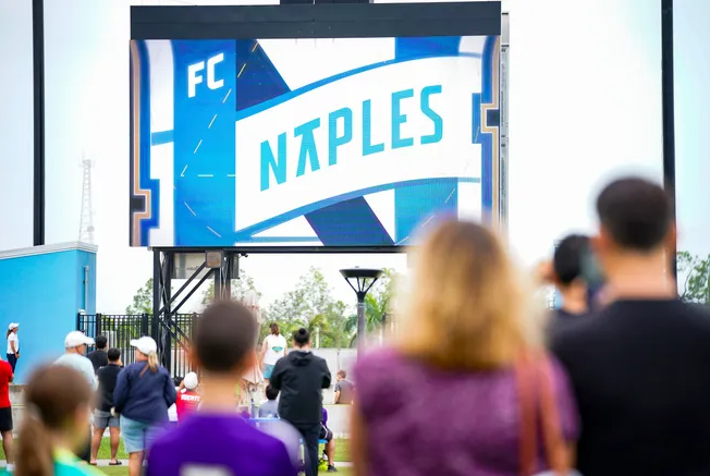 FC Naples Crest