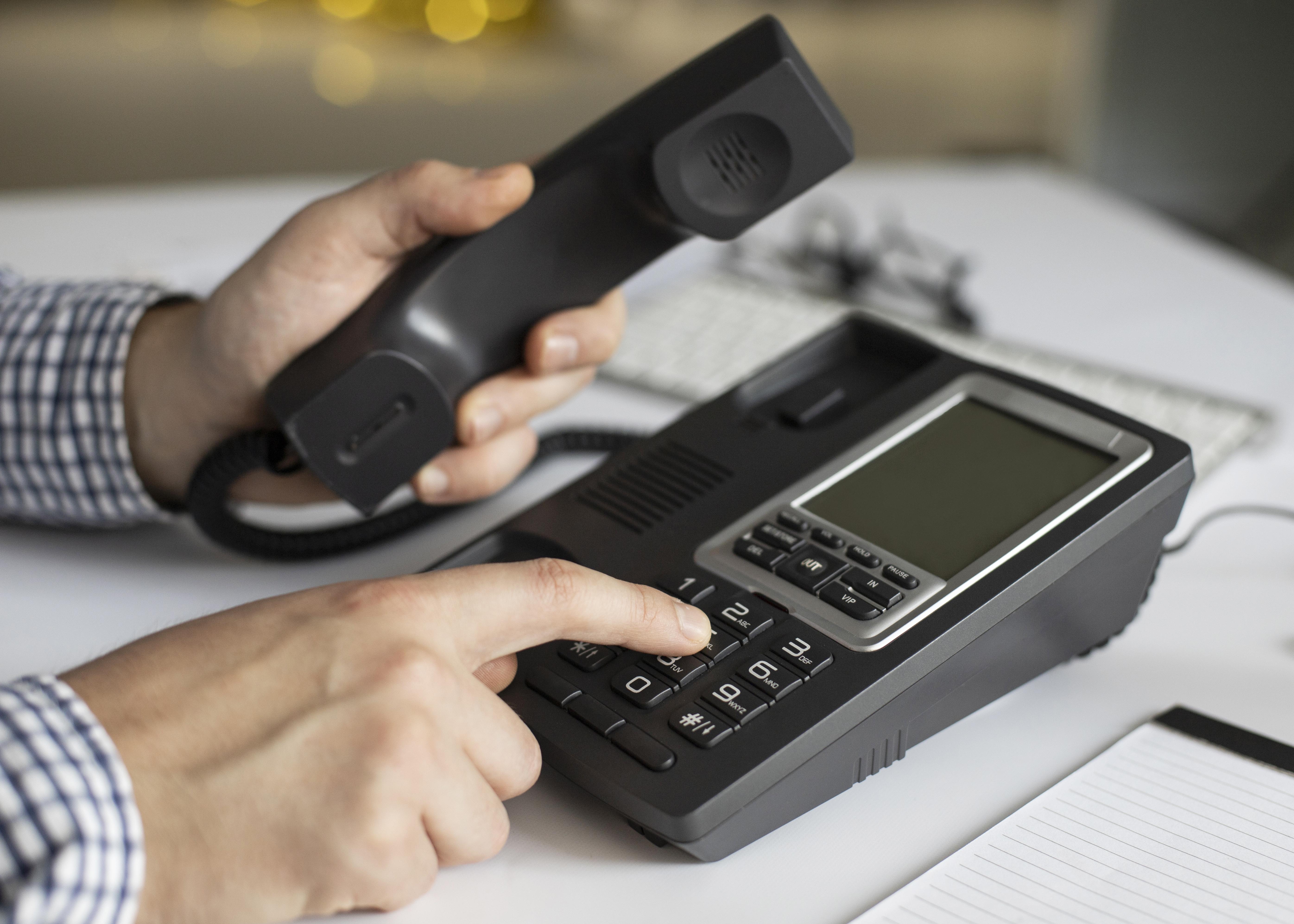 On-Premise Avaya Business Phone System and Cloud Avaya Business Phone System