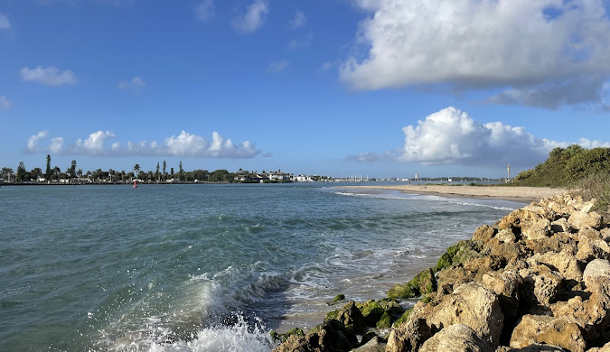 St. Lucie County water front, lucxury, family-friendly real estate market