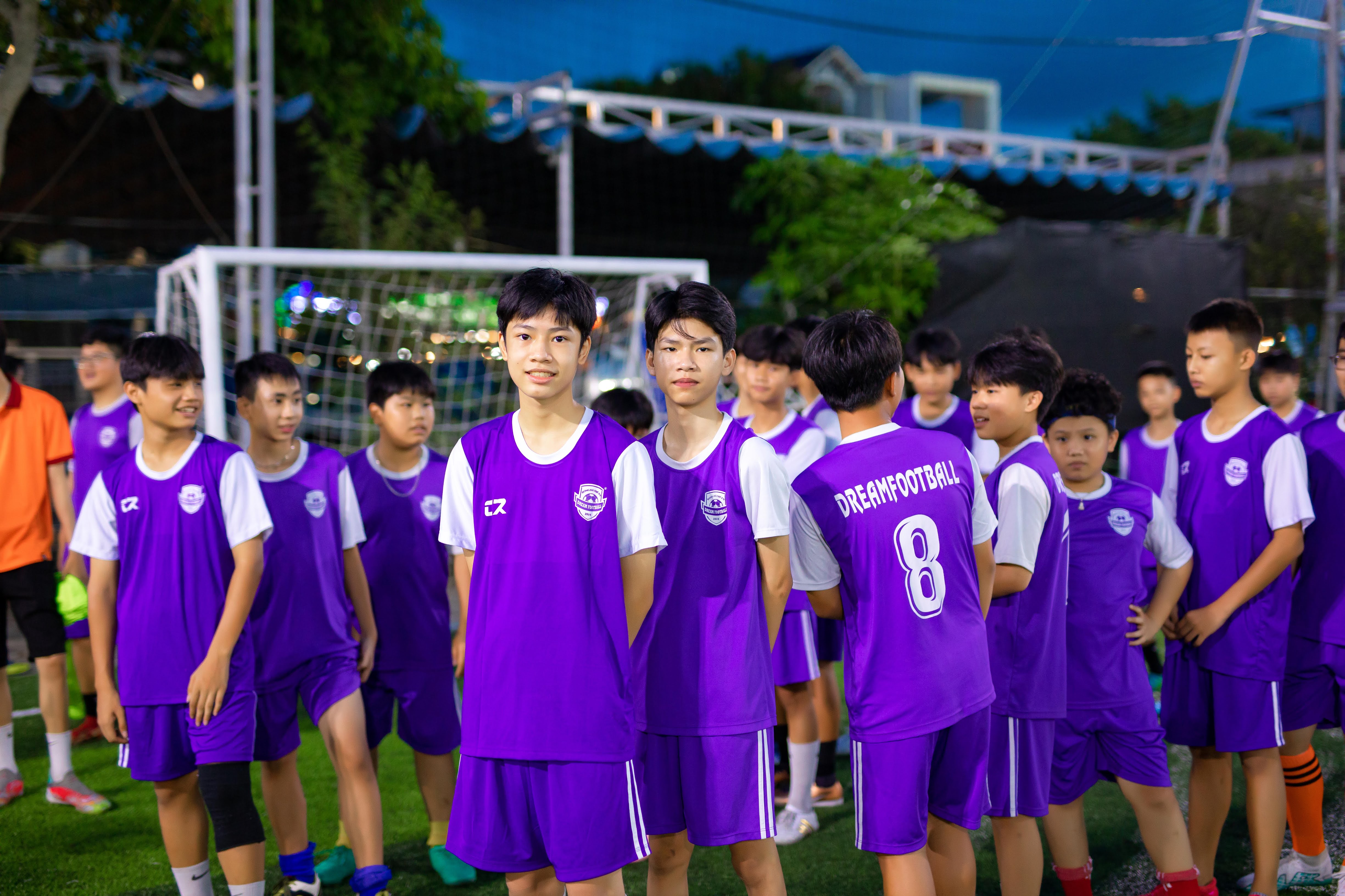 Không chỉ rèn luyện thể chất, các trung tâm dạy bóng đá trẻ em còn là nơi ươm mầm cho những tài năng nhí Không chỉ rèn luyện thể chất, các trung tâm dạy bóng đá trẻ em còn là nơi ươm mầm cho những tài năng nhí