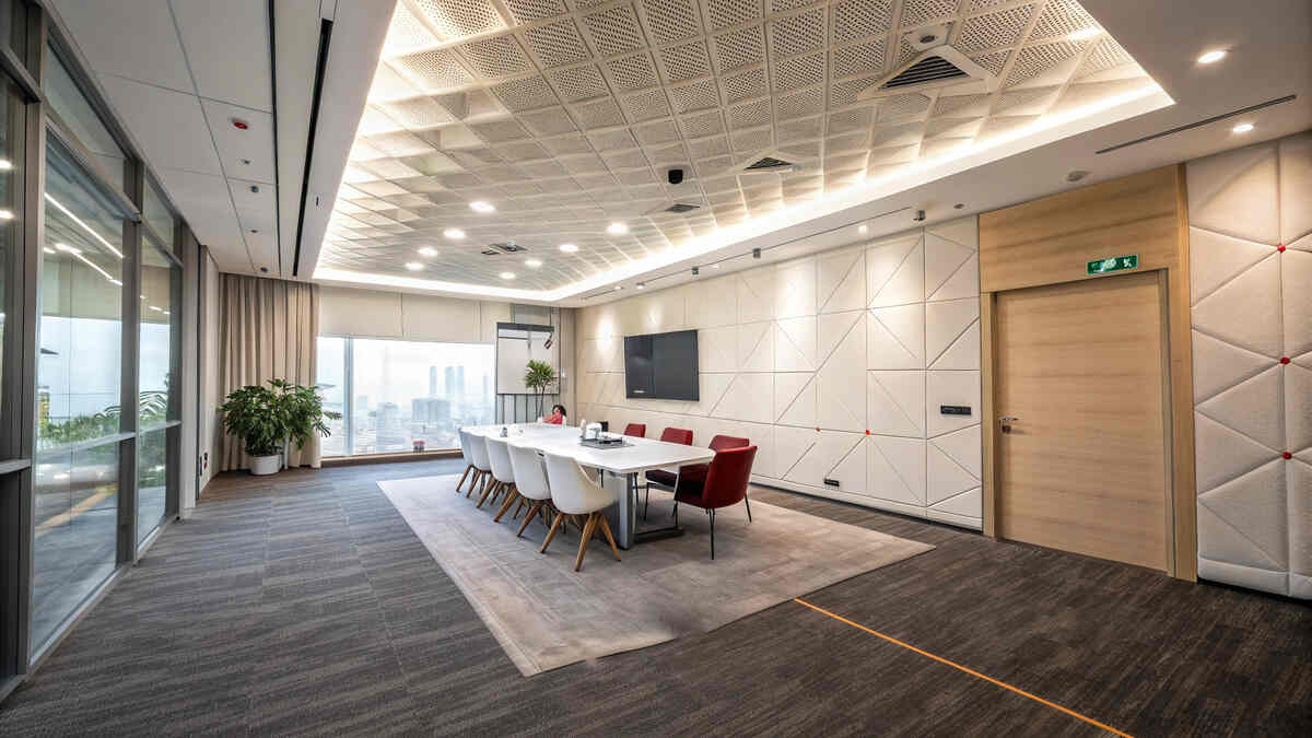commercial-echo-reduction-using-ceiling-clouds-and-baffles