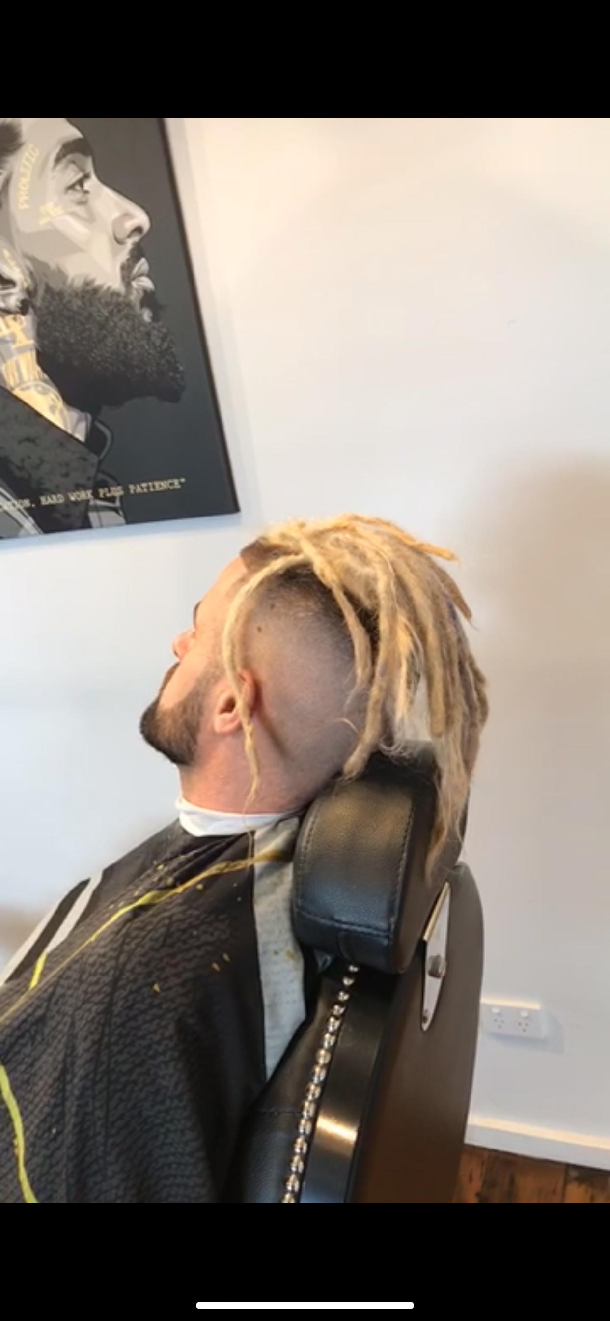 Golden Blade Barber Work 6