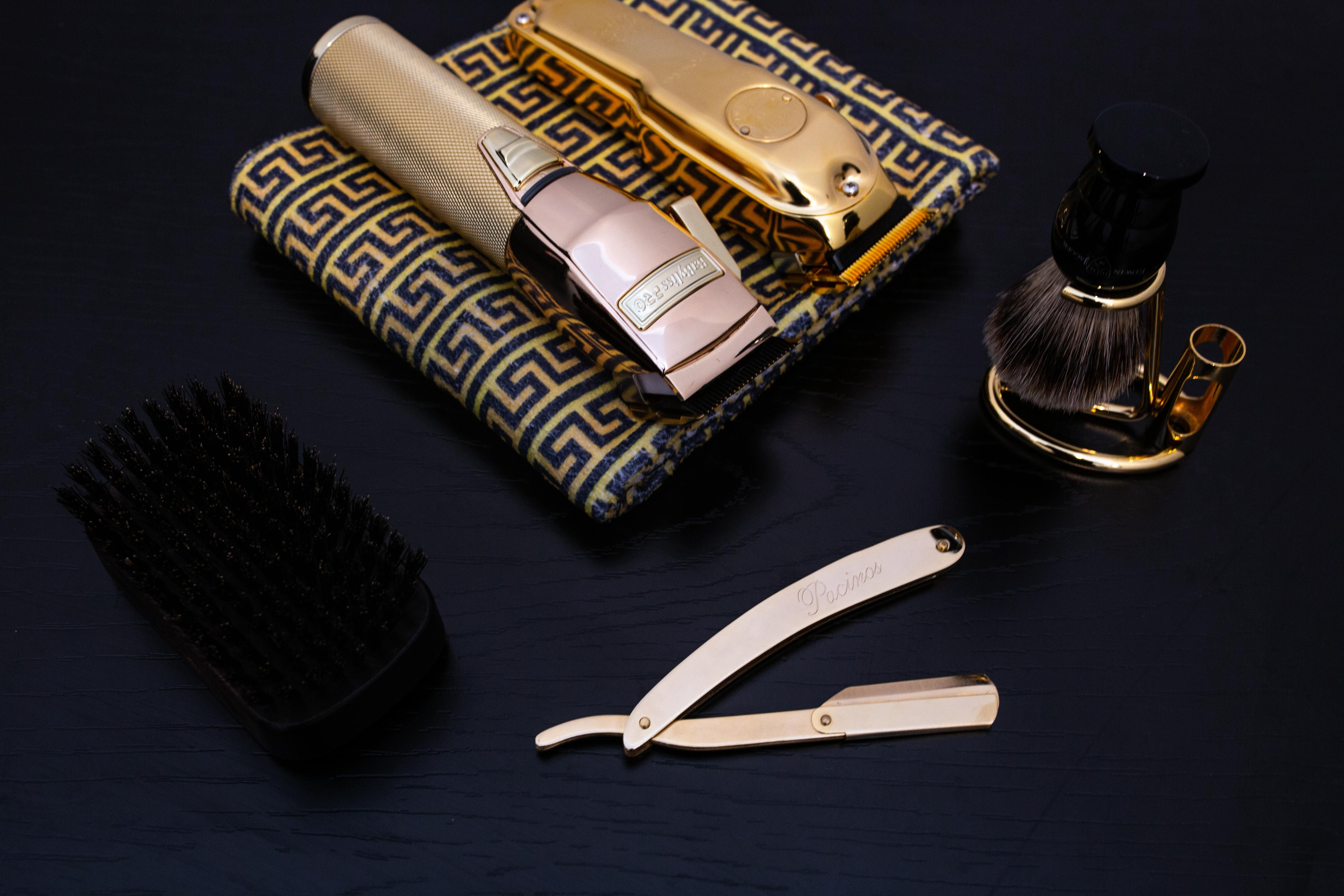 Golden Blade Barber Work 17