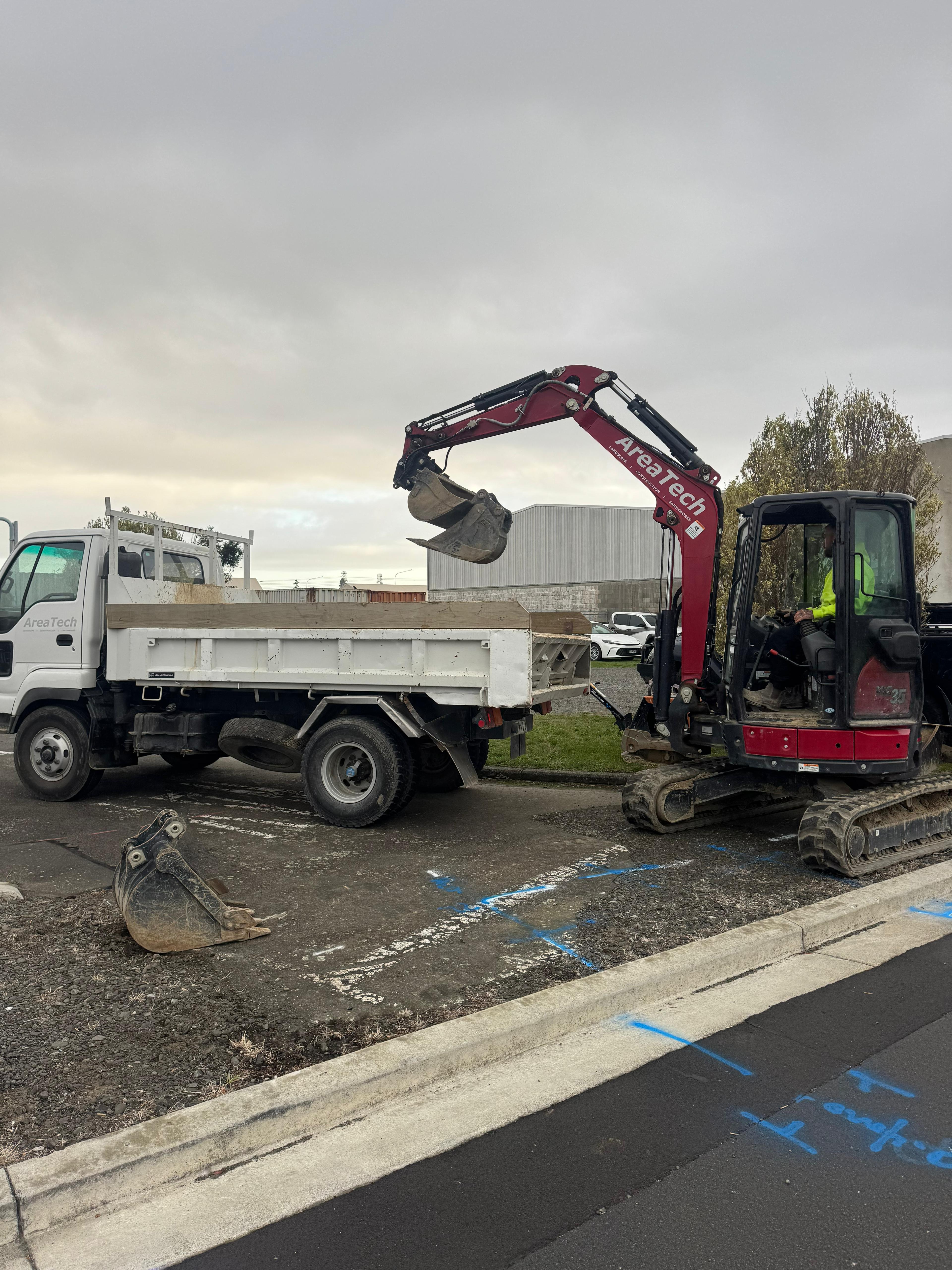 Tidy lawn edges & path