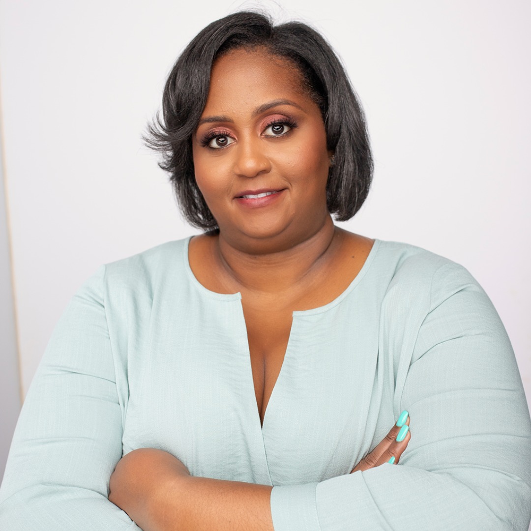 Native of Columbus, Ohio, is passionate about staying connected and working toward a meaningful purpose in marriage. Her ultimate goal is to help professional, like-minded couples create unforgettable memories while strengthening their relationships through adventure, travel, and shared experiences.
