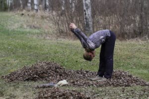 Uttanasana Shoulder Stretch