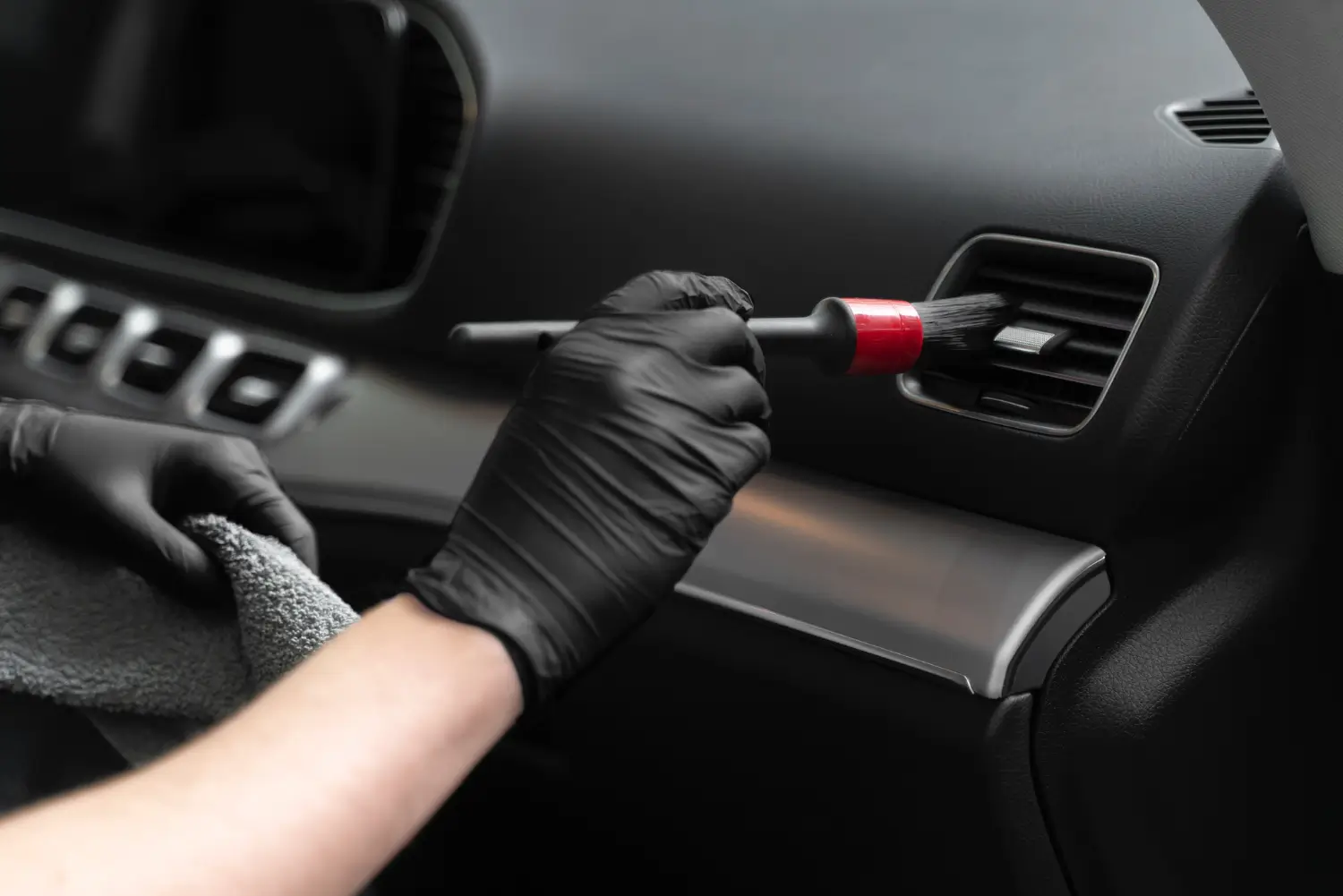 Detailing Commitment