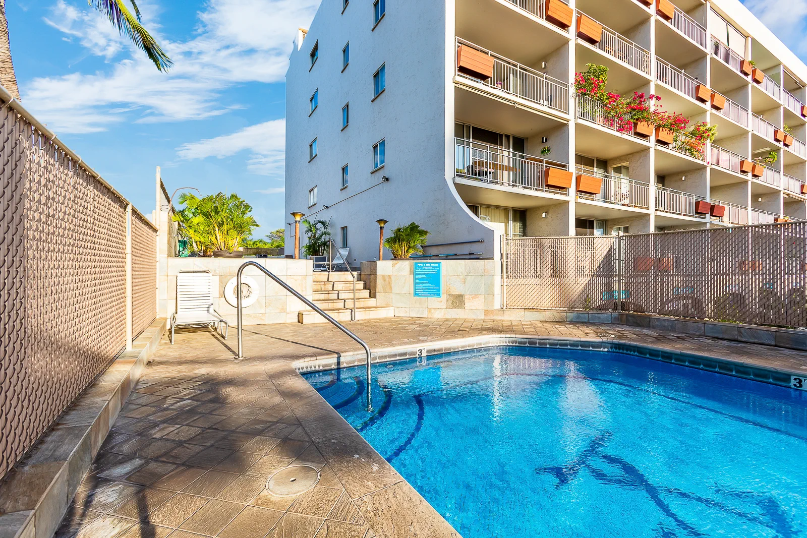 Island Surf Amenity 1
