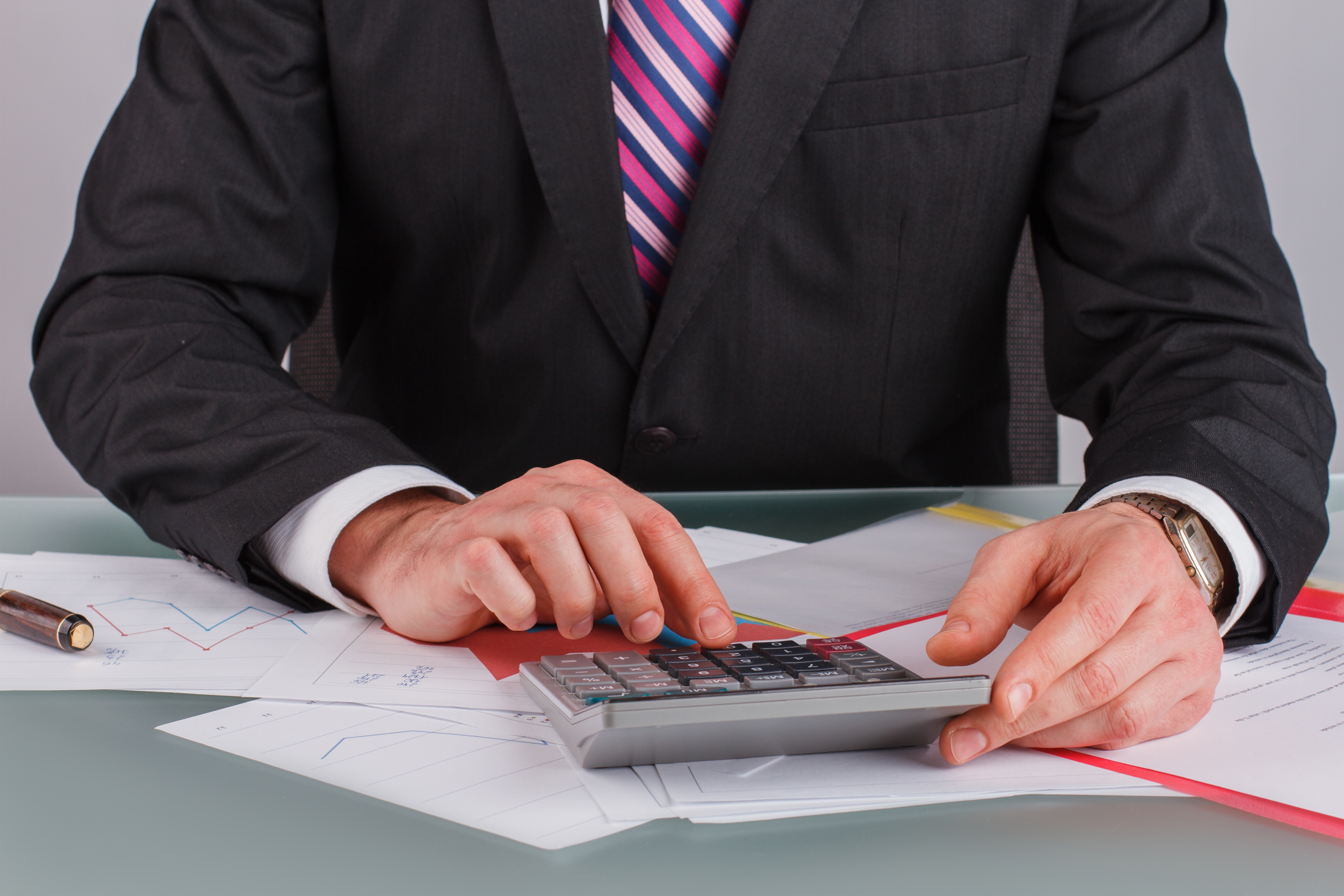 A remote bookkeeper helps businesses save time and manage finances efficiently. A remote bookkeeper helps businesses save time and manage finances efficiently.