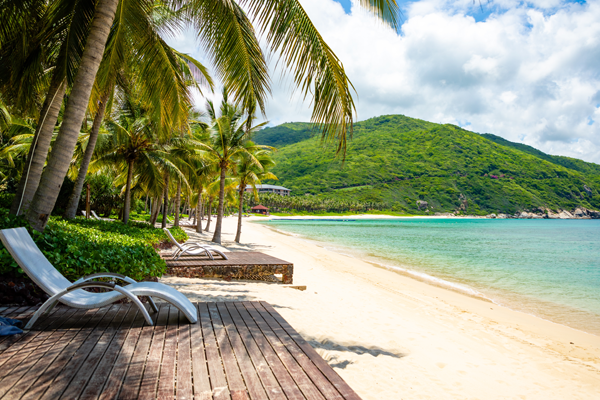 If you love jerk chicken and James Bond, Ocho Rios is the best part of Jamaica to explore