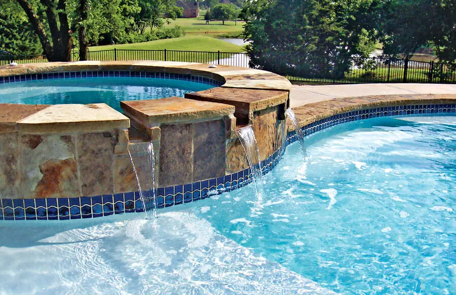 Custom pool builder in Corpus Christi