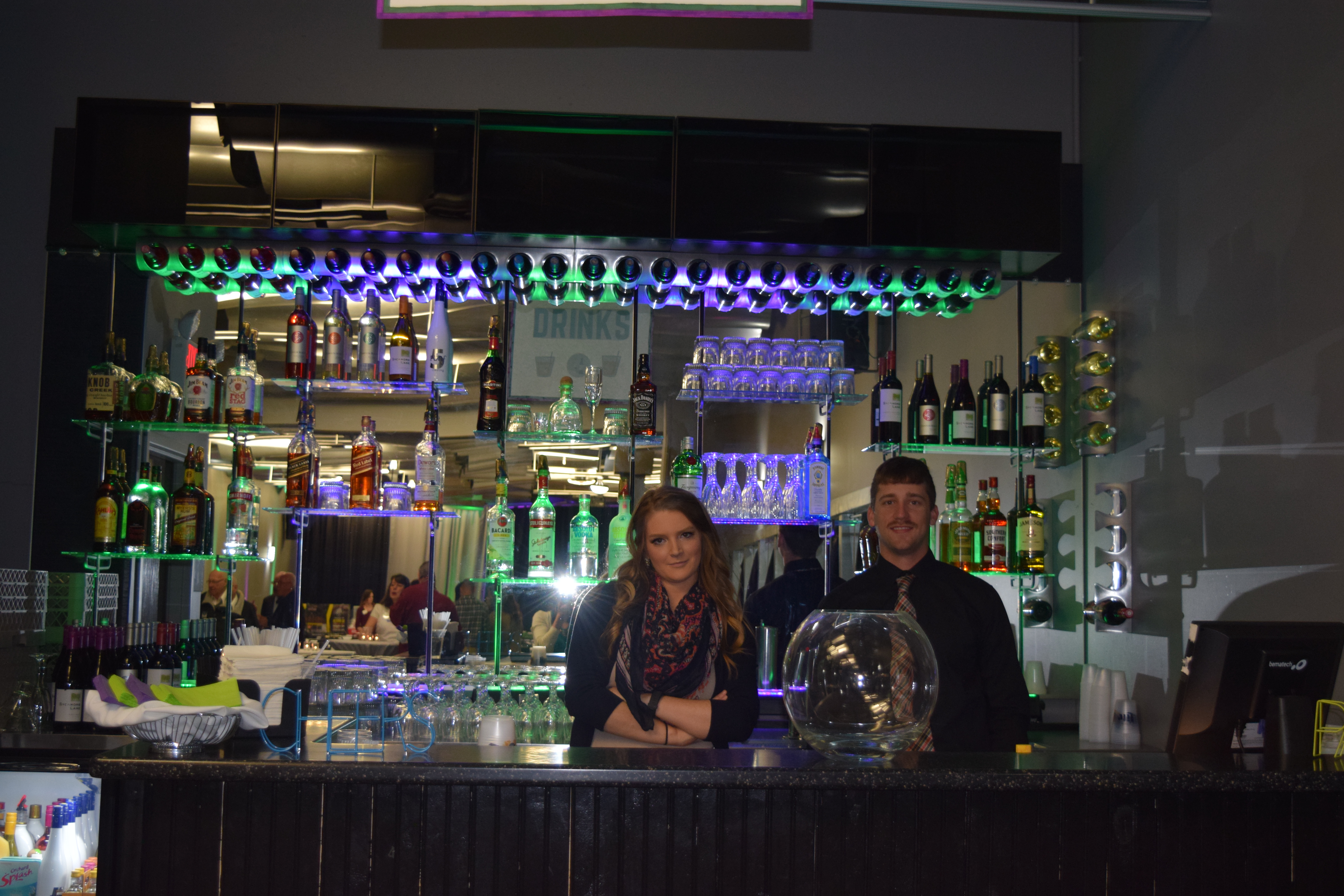 Open Bar, Catering & Amenities