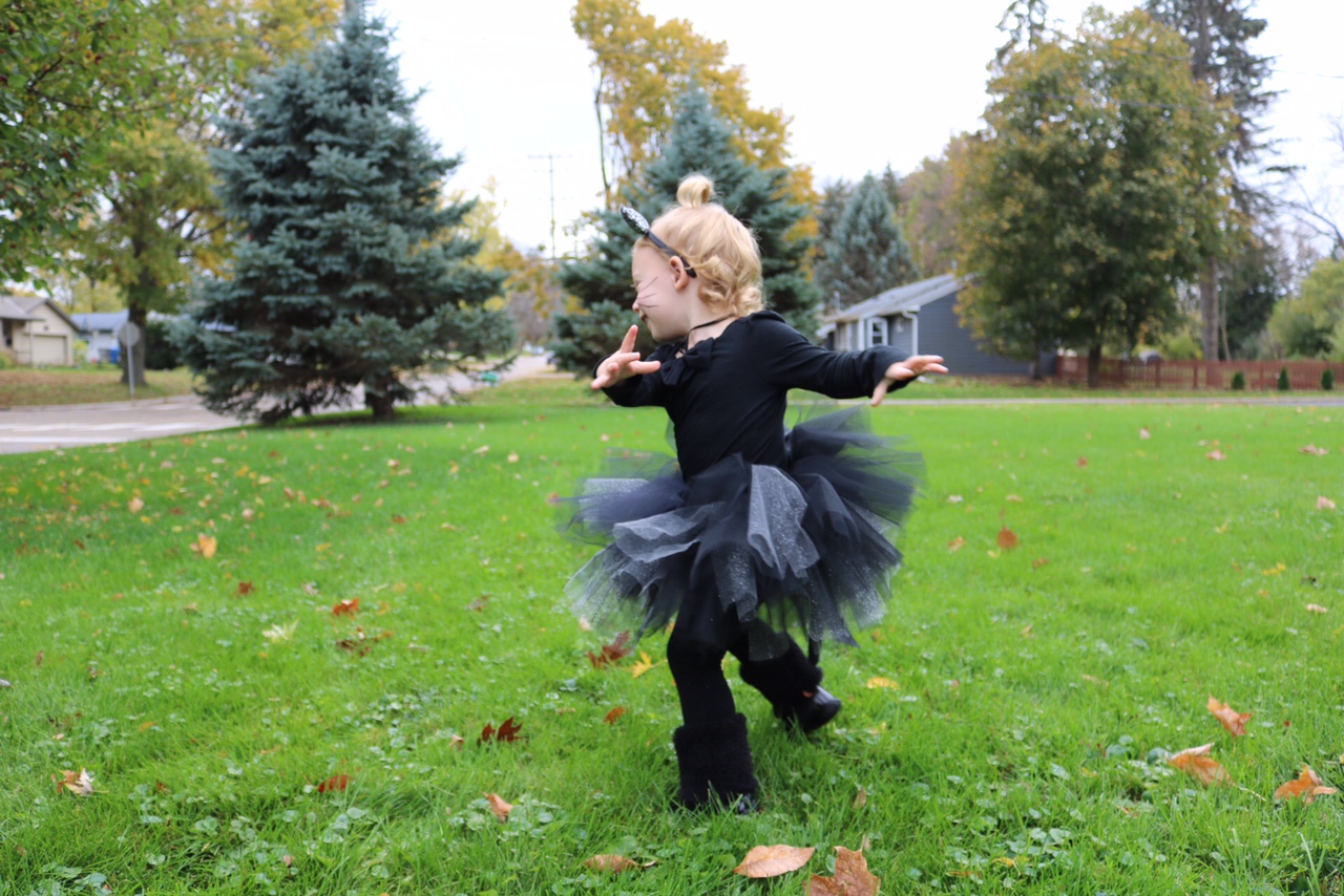Easy Halloween DIY Costumes For Kids, Metropolis Resort, Black Cat