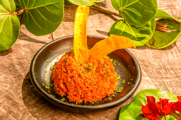 Plato Tipico - Arroz de Coco en PA'UE Beach Lounge Plato Tipico - Arroz de Coco en PA'UE Beach Lounge