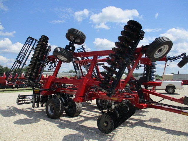 finding the right planter accessories