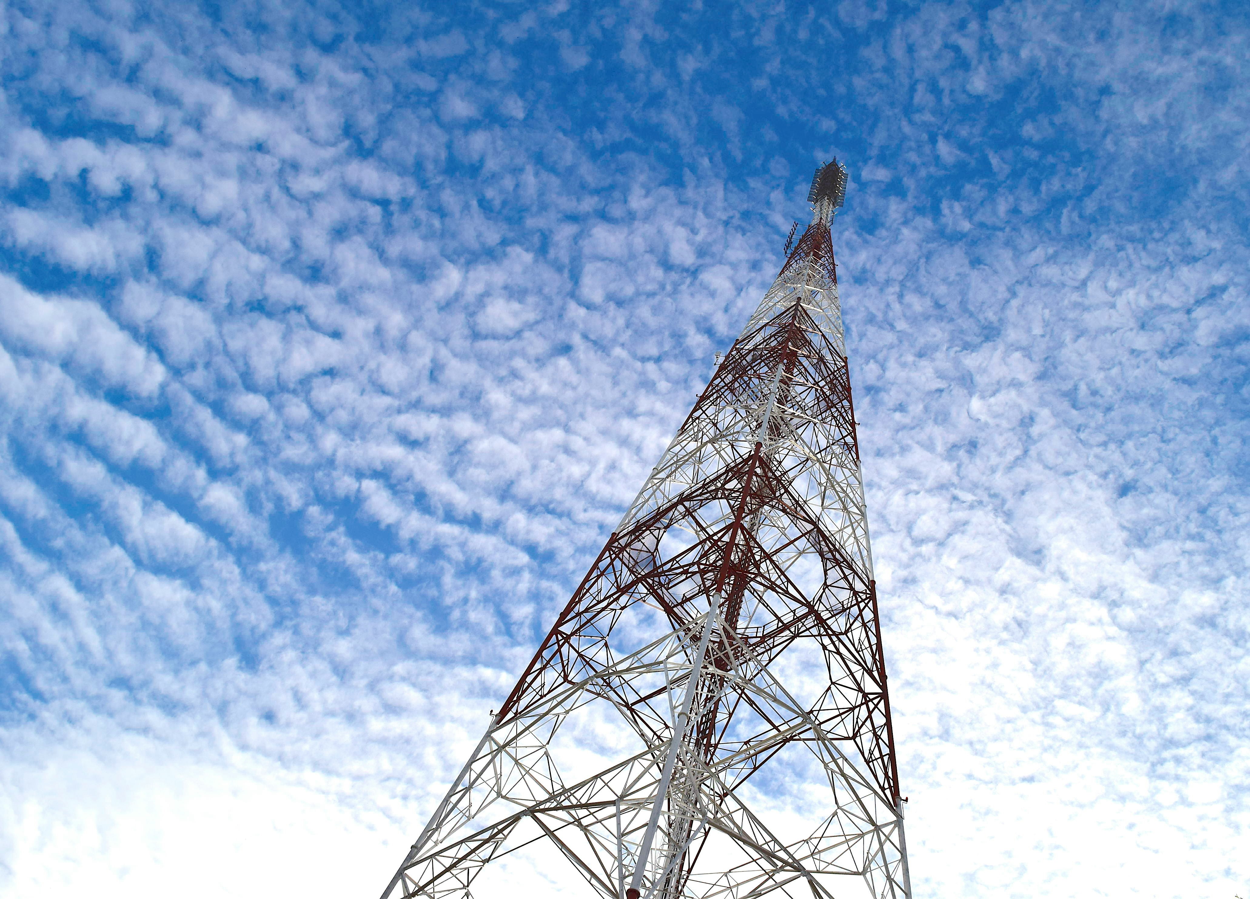 Radio Tower,Transmitter,Receiver,Transmit,Receive,Love,Conscious Leadership,Emotional Intelligence,Human Connection,Amplified Intelligence