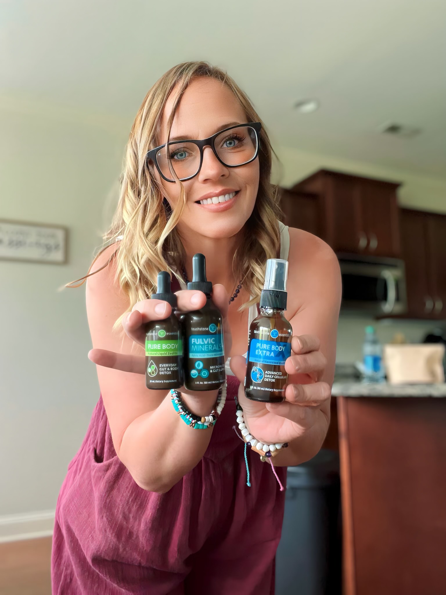 I’ll teach you how to detox your kids safely, rebuild their health, and reclaim the vibrant, thriving child you know is in there. Let’s make kids healthy again—together.