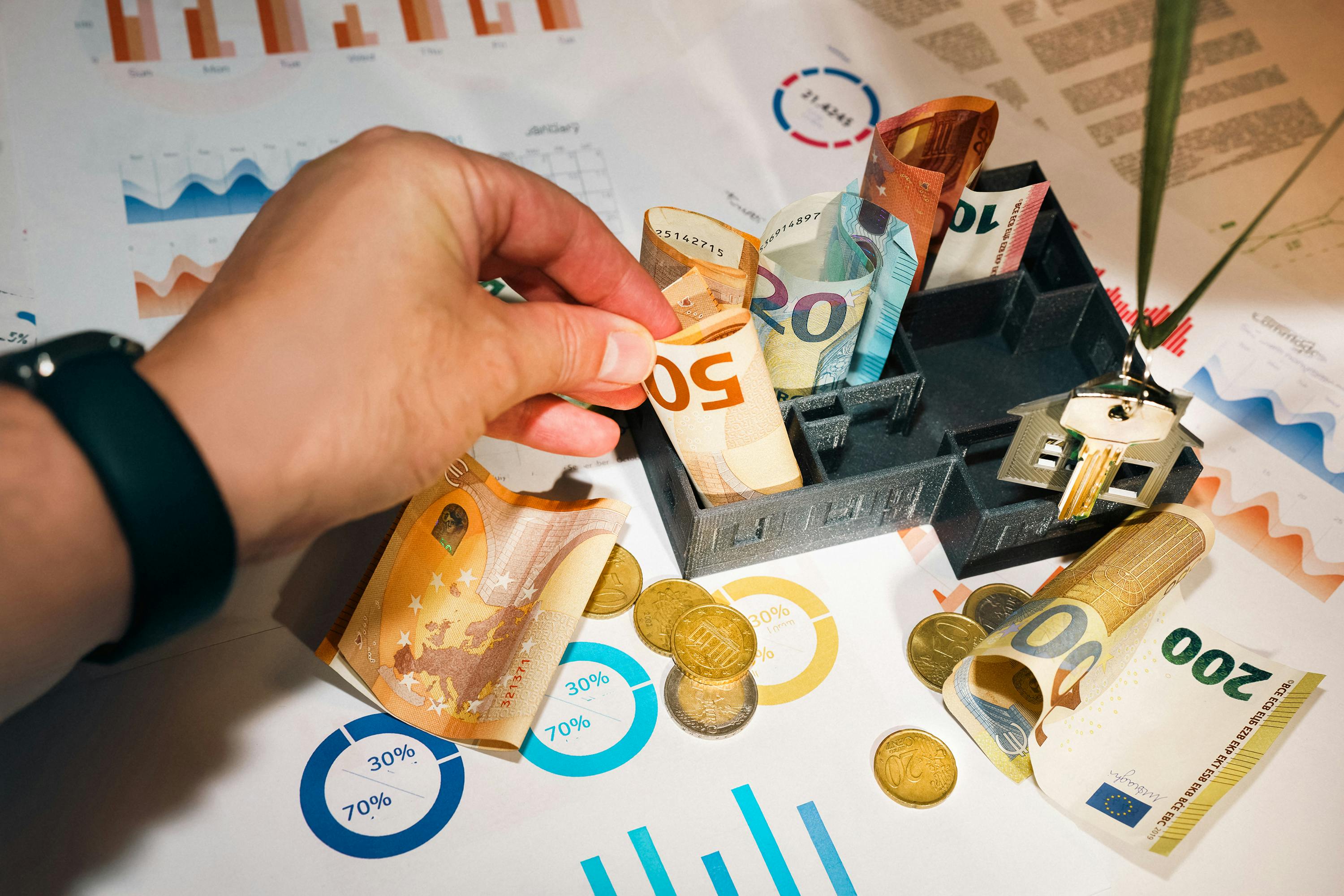 Considering downsizing your home in Canada? Discover the significant financial upsides, including lower mortgage payments, reduced taxes, utility bills, insurance, and maintenance costs. Learn how moving to a smaller property can simplify your lifestyle, reduce expenses, and boost your financial flexibility, especially for empty nesters and retirees in today's market.