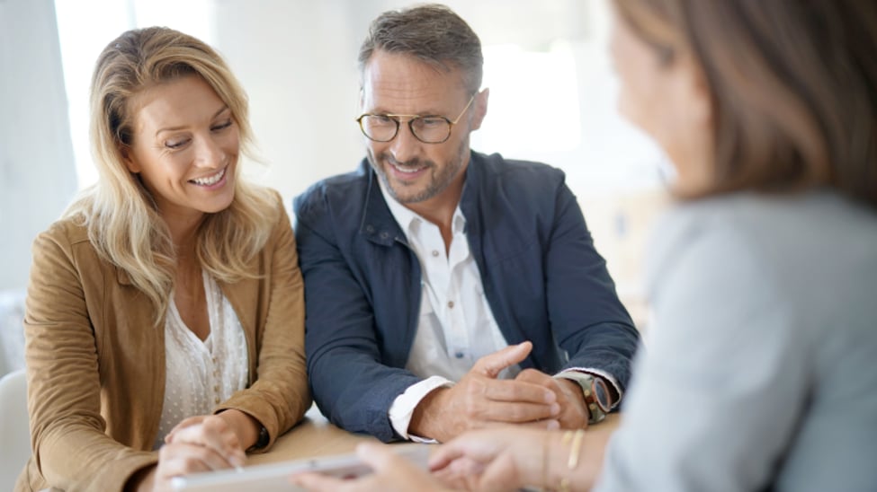 Learn how REALTORS determine your home's selling price in Canada. Discover the difference between assessed value and market value and how market analysis, inspections, and economic factors play a role.