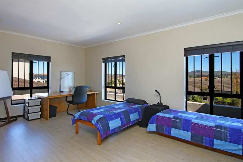 Luxury Architecture project photo 18