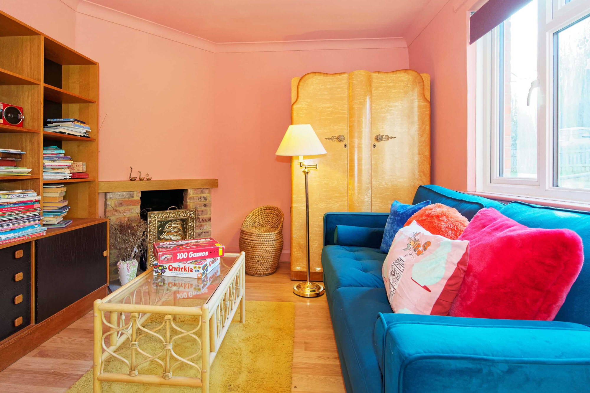 Kent Downs Cottage - Living Area