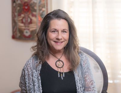 Dawn DelVecchio headshot