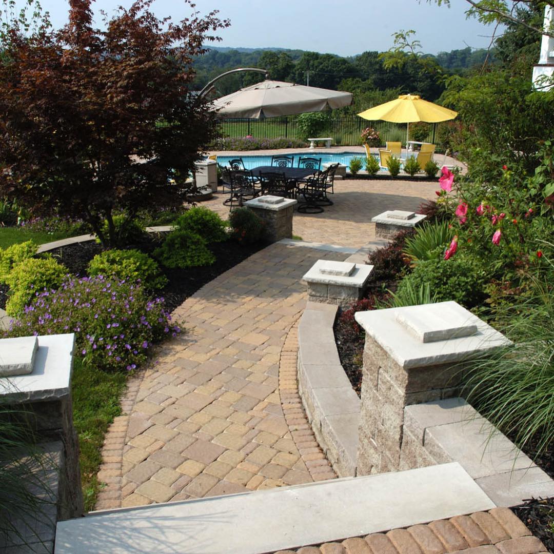 Paver 8