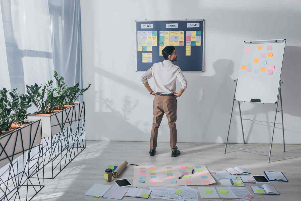 overcoming-common-startup-challenges-with-smart-strategies