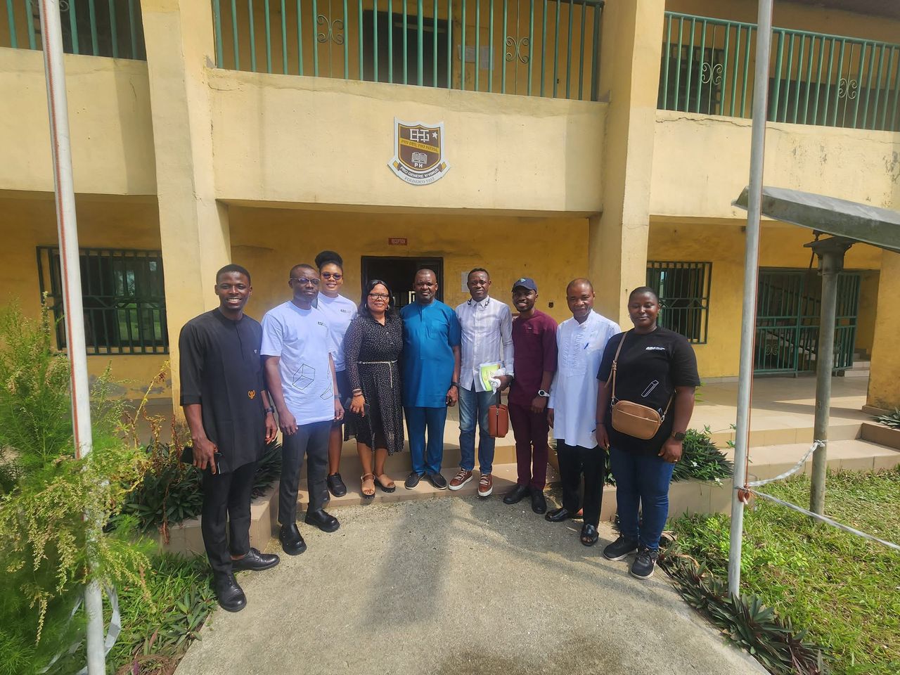 Niger Delta Innovate team at partner school