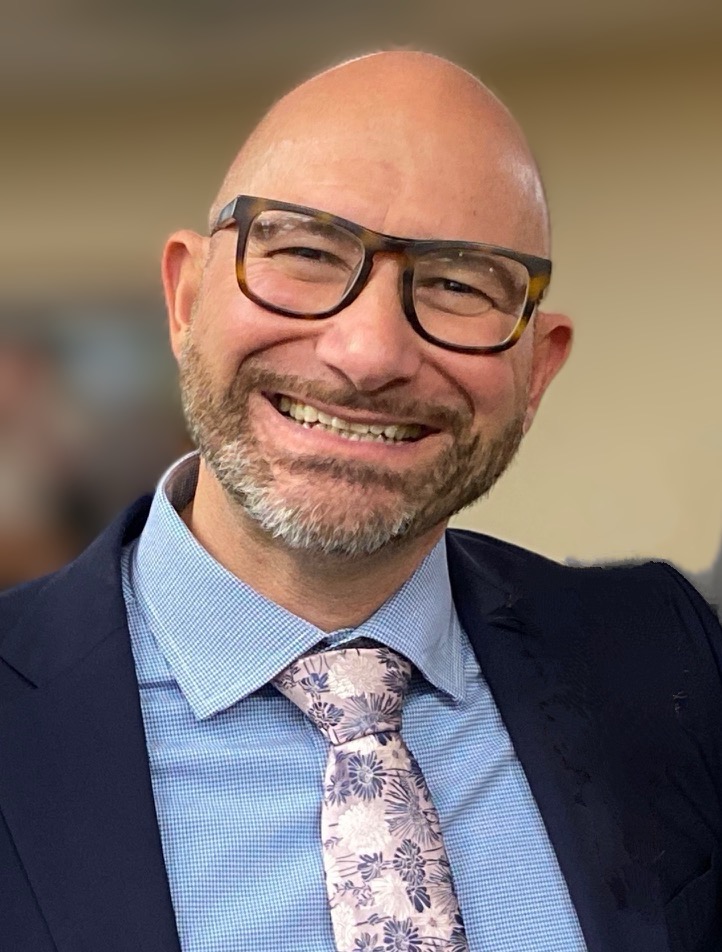 Ali ECe, DPT is a Doctor of Physical Therapy with over 25 years experience in the treatment of chronic pain.