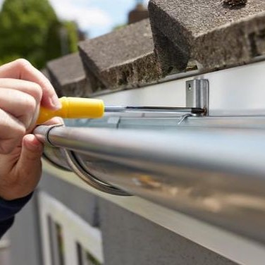 Eavestrough Installation