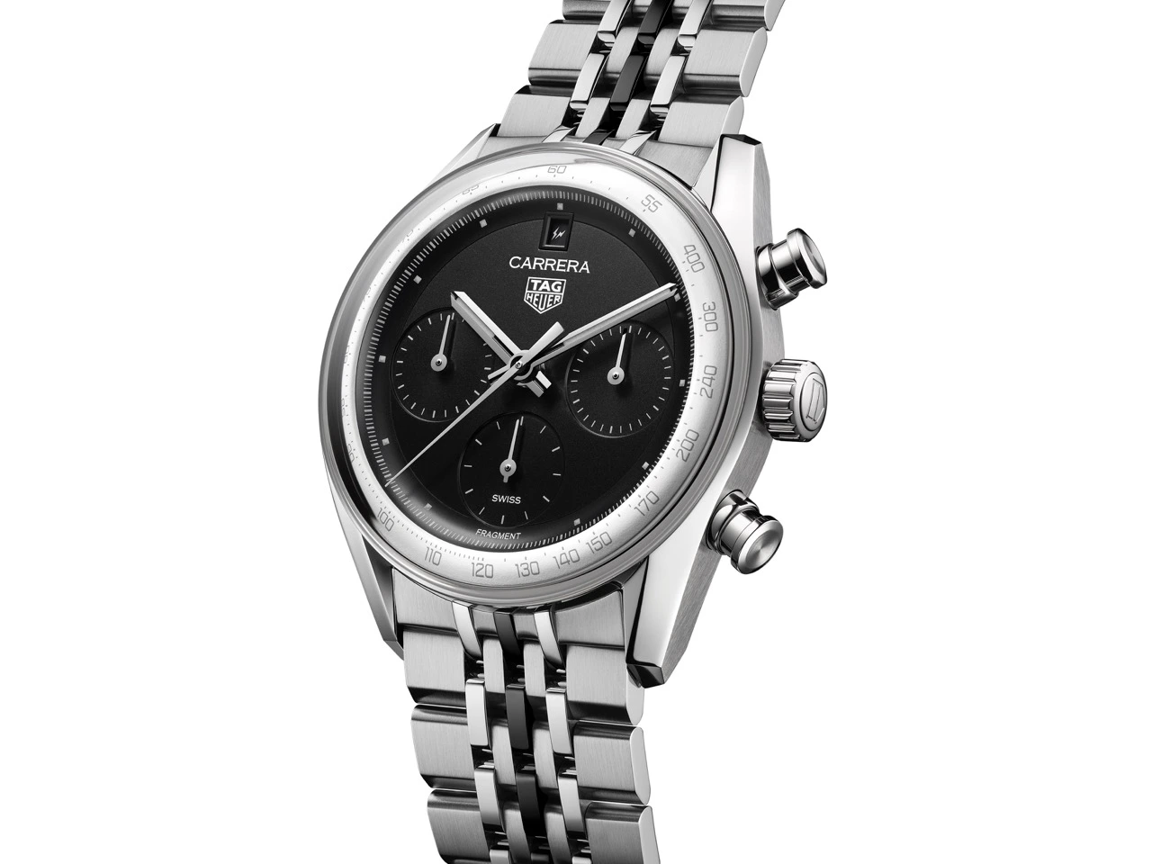 Profile view of the TAG Heuer Carrera Chronograph x fragment showing the 39 mm steel case and pushers