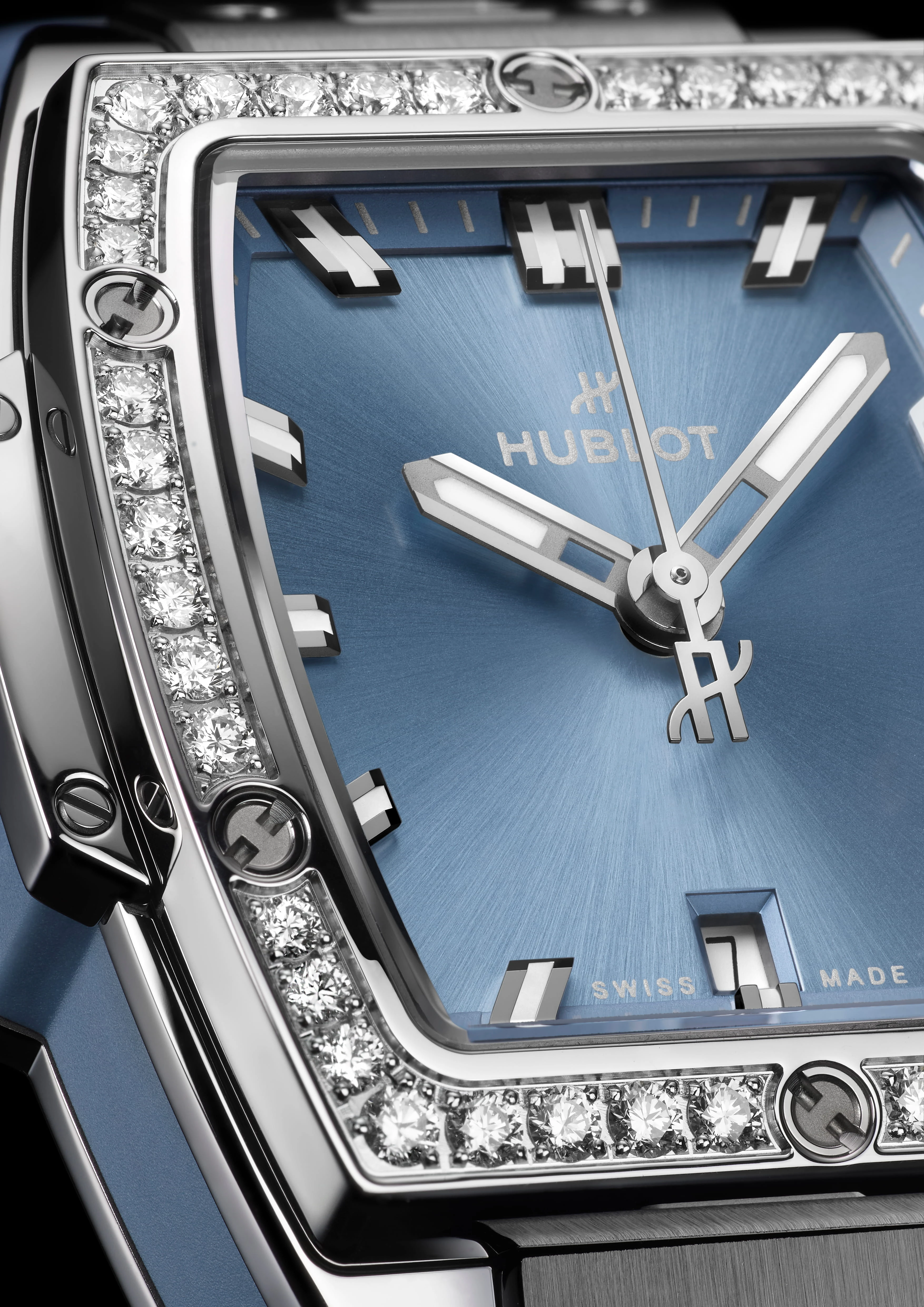 Hublot Big Bang One Click Coal Blue Diamonds and Spirit of Big Bang Coal Blue Diamonds in stainless steel with diamond-set bezels